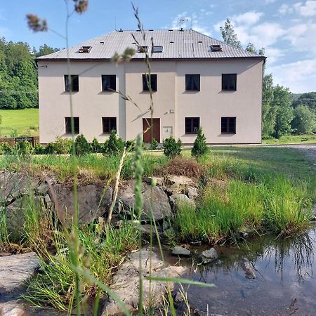 Отель Penzion Stare Purkartice Hostalkovy Экстерьер фото